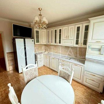 Продаж сучасної 2-х квартири/вул. Феодосійська, 1а/65 м2/Голосіївський