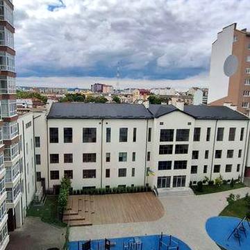 Продаж.Видова здана 3-кімнатна квартира в центрі міста ЖК Містечко Центральне