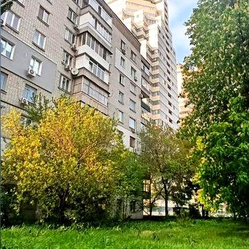 Простора 3 кімн. квартира біля парку Шевченка, Центр, Вернадського