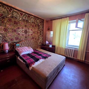 Героїв просп., 46