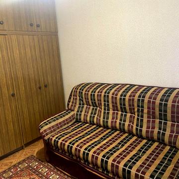 Здам 2-к квартиру на космонавтів