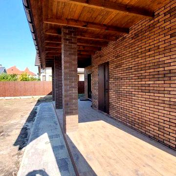 Продаж новобудови. Метро пішки. Гатне. 2 поверхи. 150 кв. 7 соток. Газ