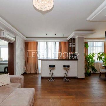 Продам 3 кім. квартиру вул. Анни Ахматової 22 Дарницький р. Позняки