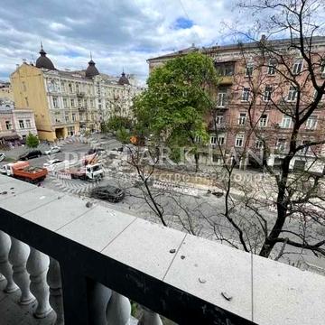 Історичний центр Києва 2к квартира Хмельницького Золоті Ворота