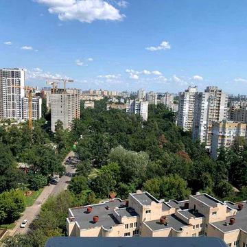 Панорамна дизайнерська 2к квартира 82м2 біля метро Житомирська