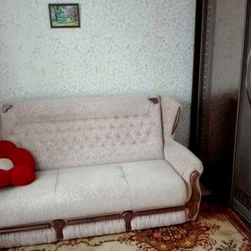 Двокімнатна квартира у приватному будинку зі своїм двором.