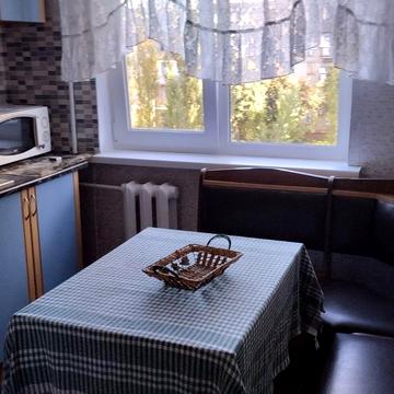 Вацлава Гавела бульв. (Івана Лепсе), 48/24