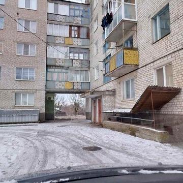 Продам 3-х кімнатну, квартиру в центрі Хорошева !