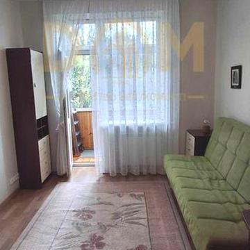 Продам 2-к квартиру на  вул.Черняховського, 12, метро Нивки - 5 хвилин