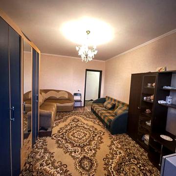 Продаю гарну, світлу, крупногабаритну 1к/к з ремонтом та меблями