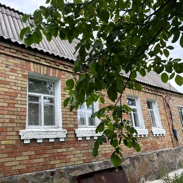 Продам хатинку в Гостомелі