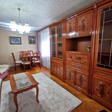 Шовкуненка вул., 5