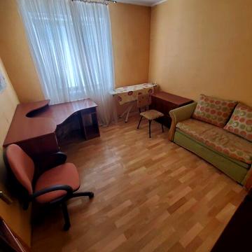 Довгострокова оренда 3к Квартира Калнишевського Петра вулиця