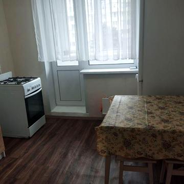 Перша здача. ОРЕНДА гарної  1-ї кв, на Троєщині. 4 поверх, газ.