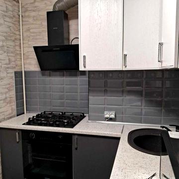 Сдам 1-ком квартиру с. Святопетровское ул. Тепличная, общ. 40 м2,