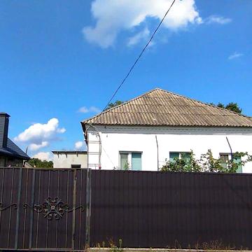 Продам затишний будинок із зручним розташуванням