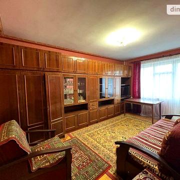 Продаж 2к Квартира Купчинського Романа вулиця