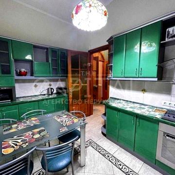 Оренда 4-кімнатної квартири. Шевченківський р-н. 7 хв м Золоті ворота.