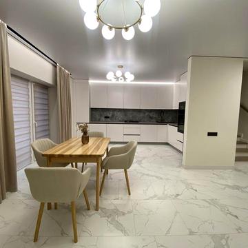 Оренда Таунхаус р-н Епіцентр в місті