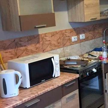 Здається гарна квартира з індивідуальним опаленням.