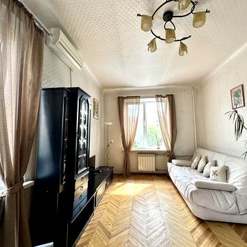 Загорівська вул. (Багговутівська), 36