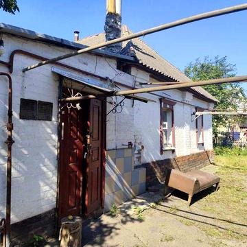 Будинок  по вул. Хорольській