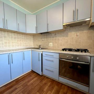 Продам 4к квартиру Новобоварский район