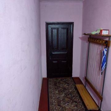 Продаж  просторої квартири з додатковими земельними ділянками