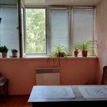 В.Івасюка, 25
