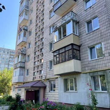 3-кімнатна чешка, 65кв.м, цегла, р-н Автовокзалу