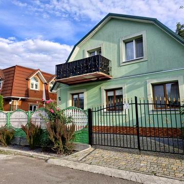 ВІД ВЛАСНИКА. Екватор. Оренда.  Будинок 2 поверх 4 спальні 2 вани тера
