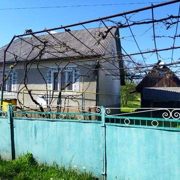 Продаж будинку в с. Терново (Тячівський р-н Закарпатської області).