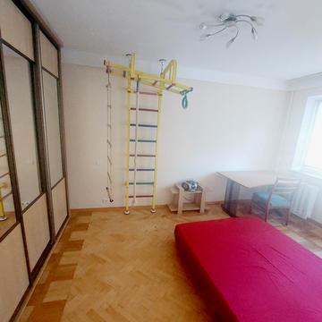Михайла Донця вул., 27