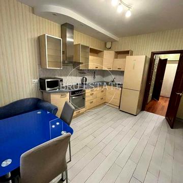 Продаж 1 к квартири Позняки район Рівер мол 4 й поверх Ремонт