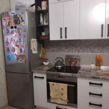 Продам 2 ком квартиру на Бочарова