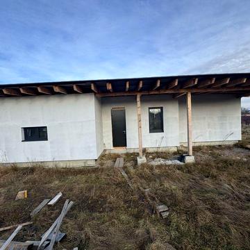 Продаж будинку у Скнилові до Львова декілька хв