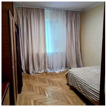 Сімї Глодан вул., 29