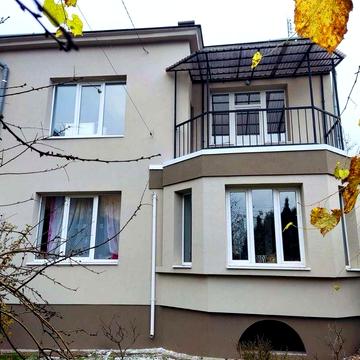 Пекарська вул., 14