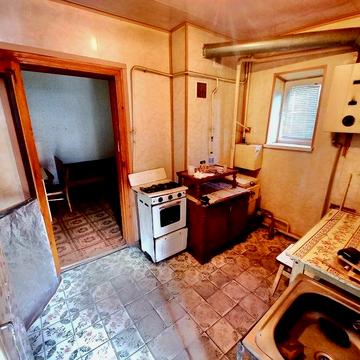 Сдам 2 комнатный дом Центр