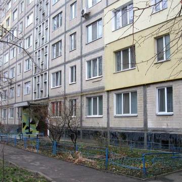 Бакинська вул., 37
