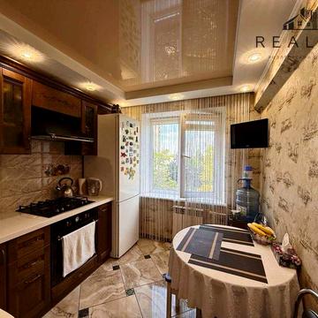 Продаж двокімнатної квартири на Ладозькій (213-177-763)