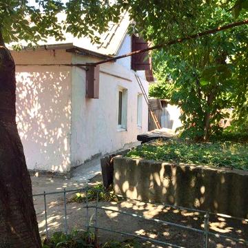 Сдам простой дом  на левом берегу ул.Луговская
