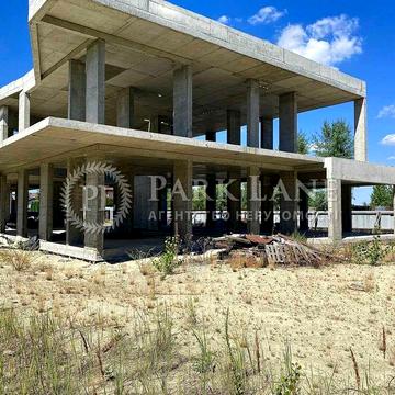 Продаж будинку Конча-Заспа 536,4 м.кв. с виходом на Дніпро.