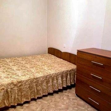 Здається 2х кімнатна Можна з тваринами