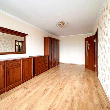 Продам 1-кімнатну квартиру в Нововолинську