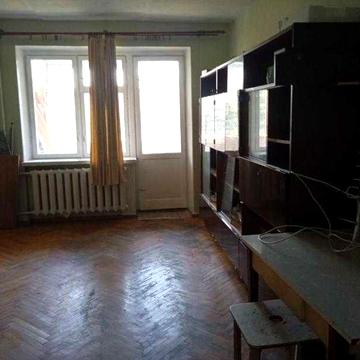 Продам 2-х кімнатну квартиру, недалеко від метро Індустріальна