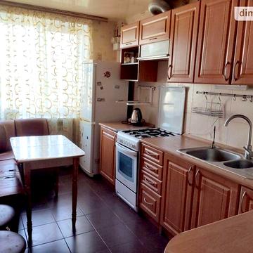 Продаж 4к Квартира Осіння вулиця