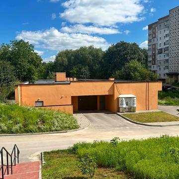 Злуки просп., 18