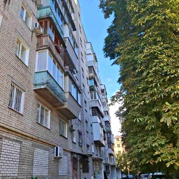 3 -кімнатна квартира. Метро  Дорогожичі. Метро Сирець.