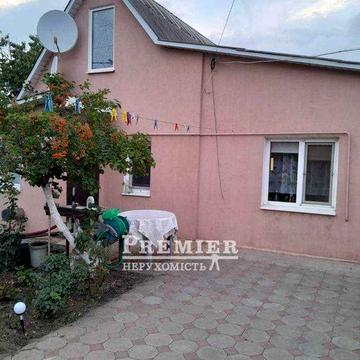 Продається затишний будинок в Світлом